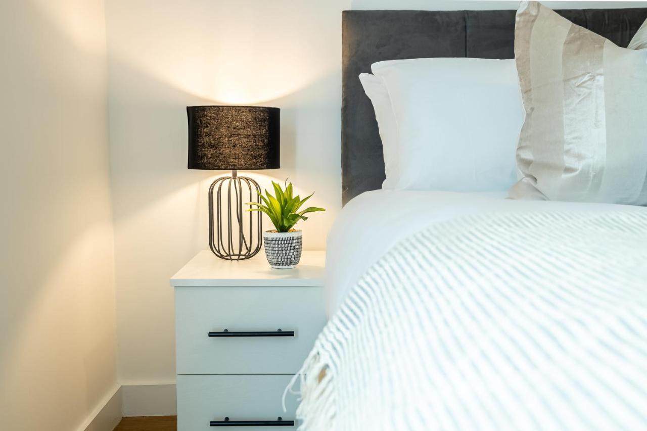 Luxe Apartments Bracknell Near Ascot, Legoland, Windsor, Lexicon - Free Parking & Gym Eksteriør billede