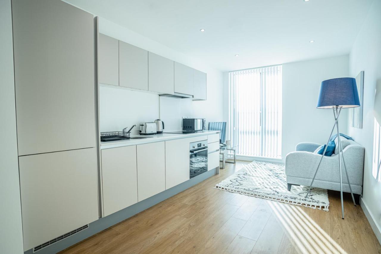 Luxe Apartments Bracknell Near Ascot, Legoland, Windsor, Lexicon - Free Parking & Gym Eksteriør billede